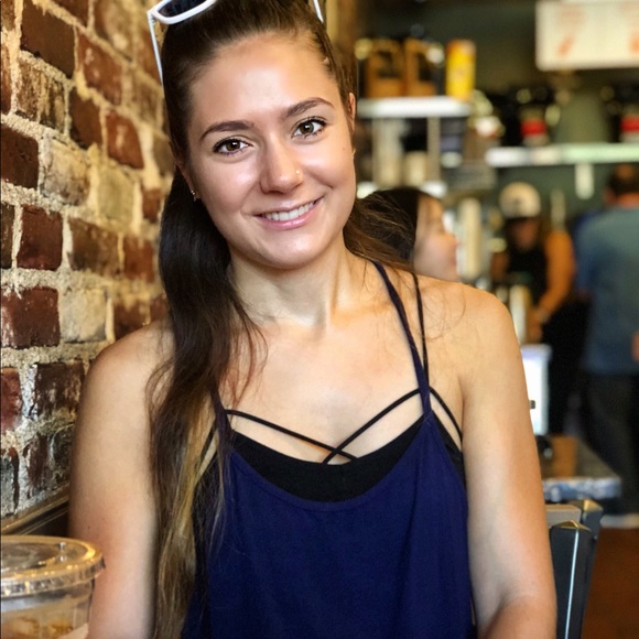 Meet your Posher, Sharilynn - Picture 5 of 5